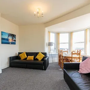 Cherry - Mango Apartment